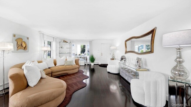 Building Photo - 27 Woodside Ave