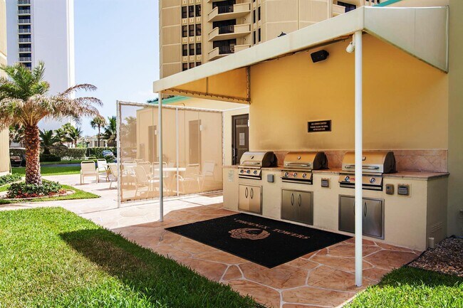 Building Photo - 2800 N Ocean Dr