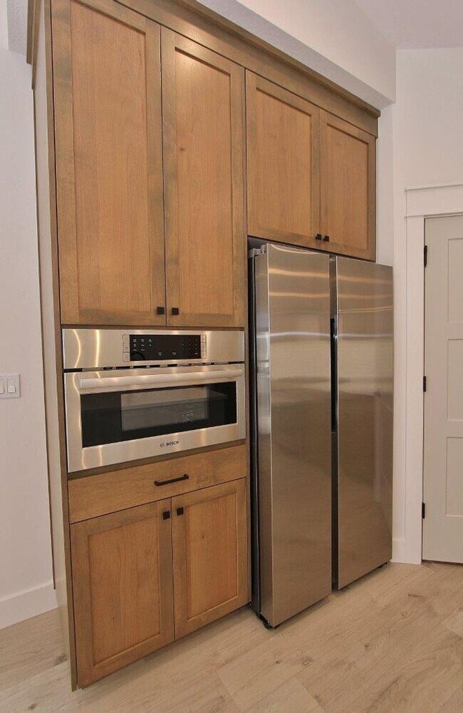 Building Photo - Immaculate Single-Level Patio Home
