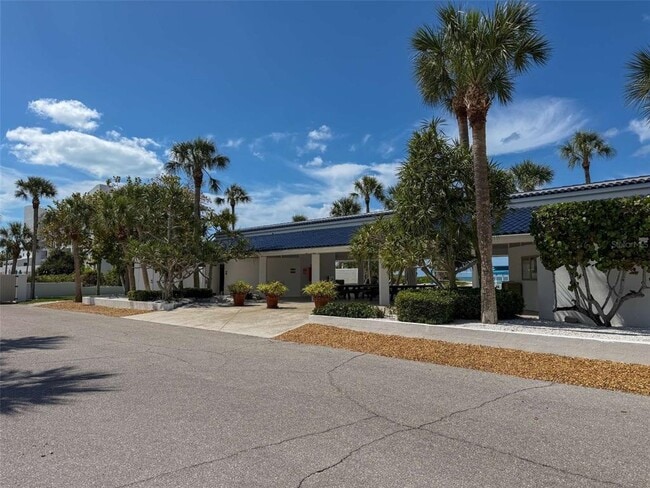 Building Photo - 2013 Harbour Links Dr