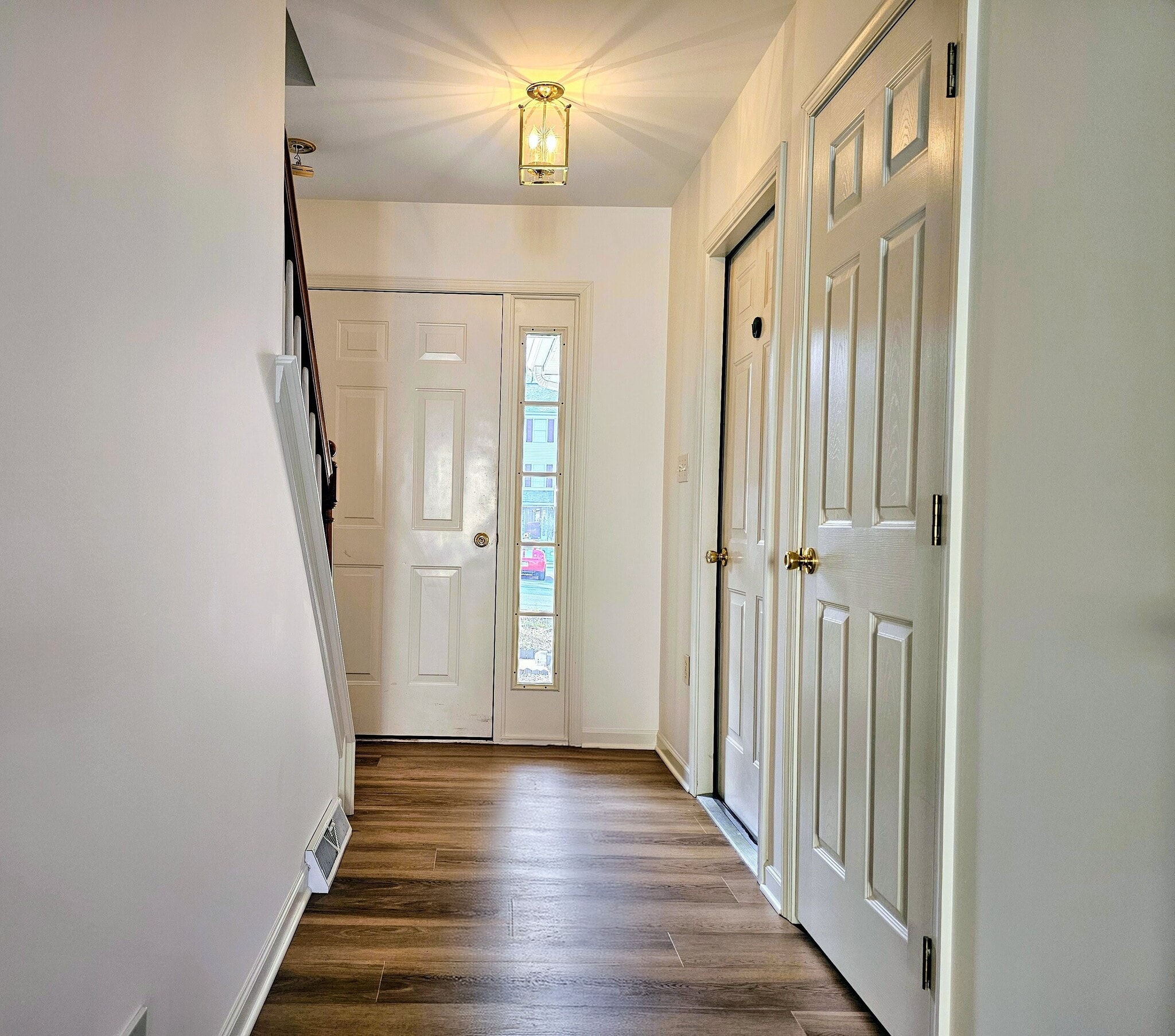 Building Photo - 107 Acorn Ln