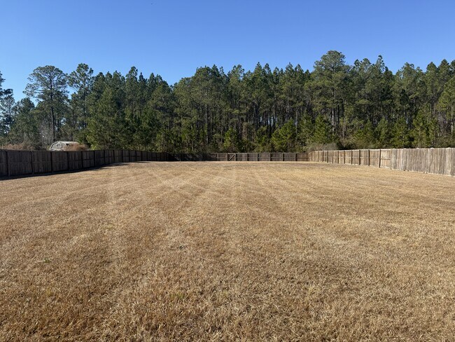 Building Photo - 59 Forest St NE