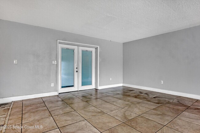 Building Photo - 151 Coconut Dr