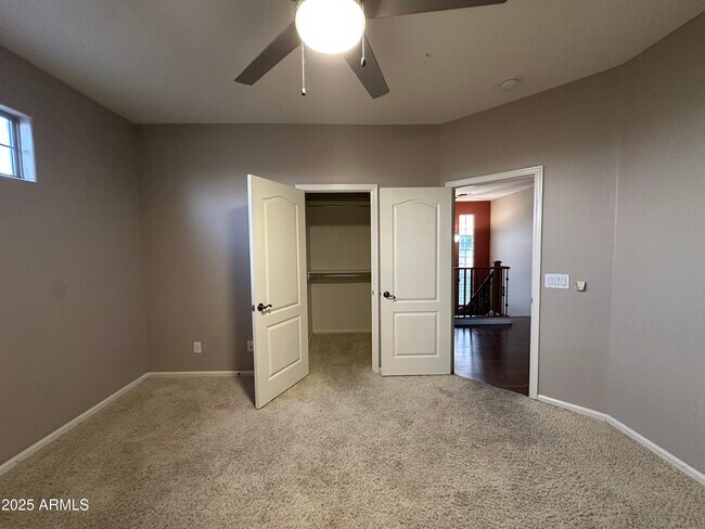 Building Photo - 12534 W Solano Dr