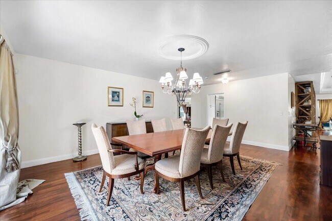 Building Photo - 2908 Banyan Blvd Cir NW