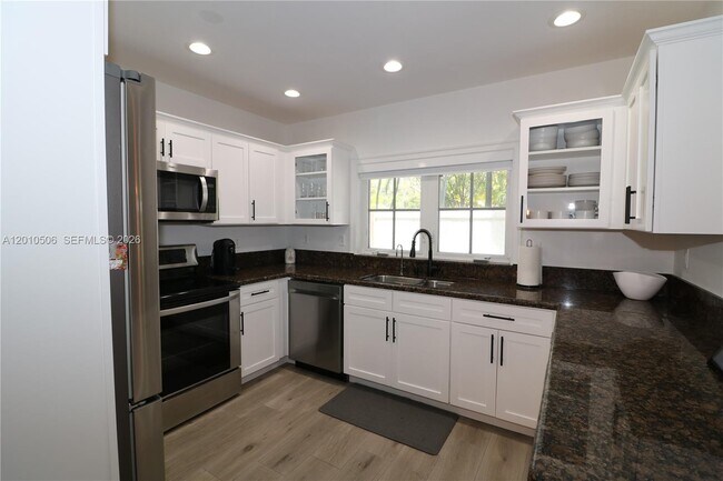 Building Photo - 7961 SW 110th Ter