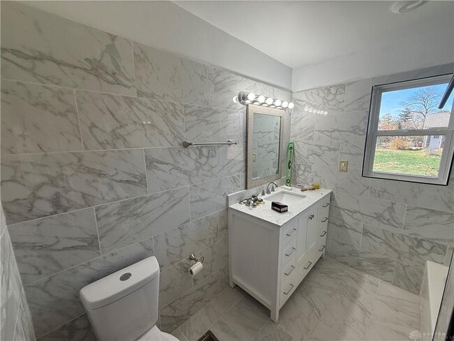 Building Photo - 3641 Maxton Rd