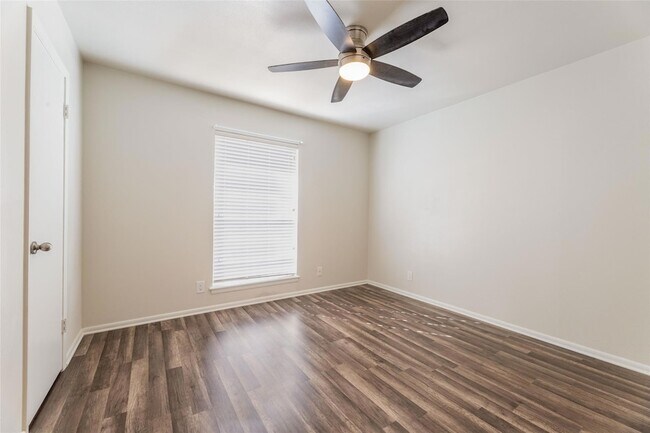 Building Photo - 7920 Rockwood Ln