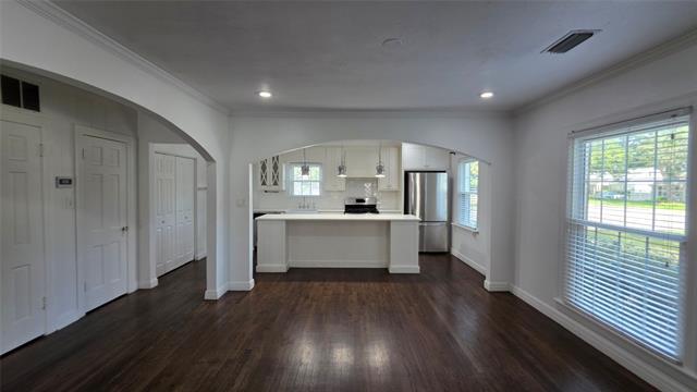 Building Photo - 3741 Hilltop Rd