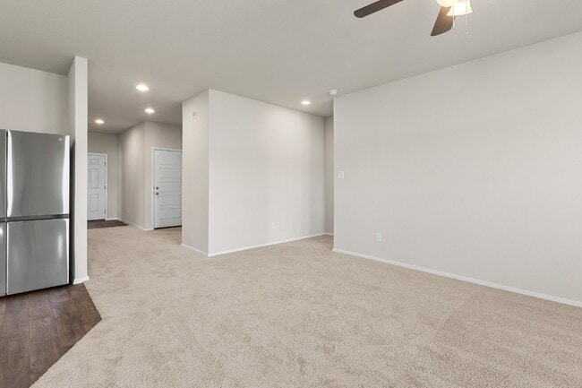 Building Photo - Modern Kyle Home Available for an April Move-In!