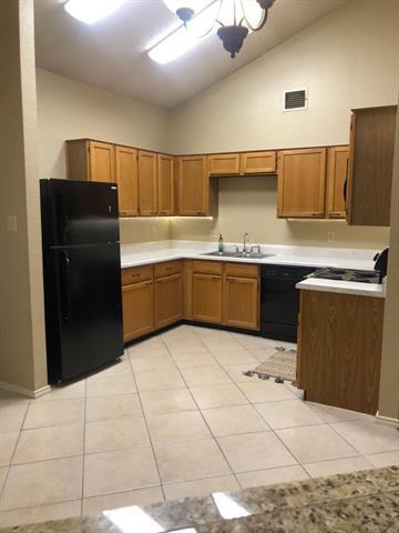 Building Photo - 1104 Bellmont Ct