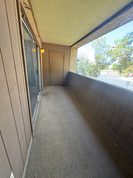 Building Photo - 4608 W Maryland Ave