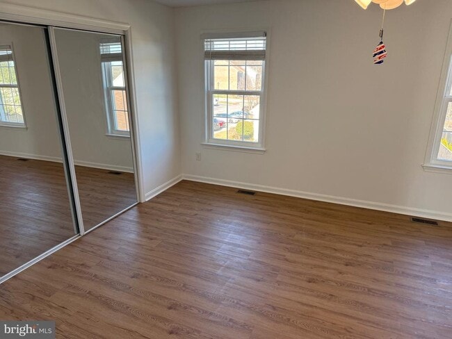 Building Photo - 946 Chesney Ln