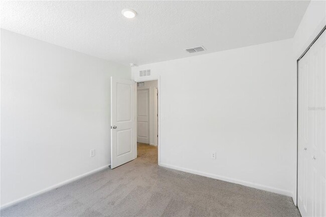 Building Photo - 2221 Rock Dr