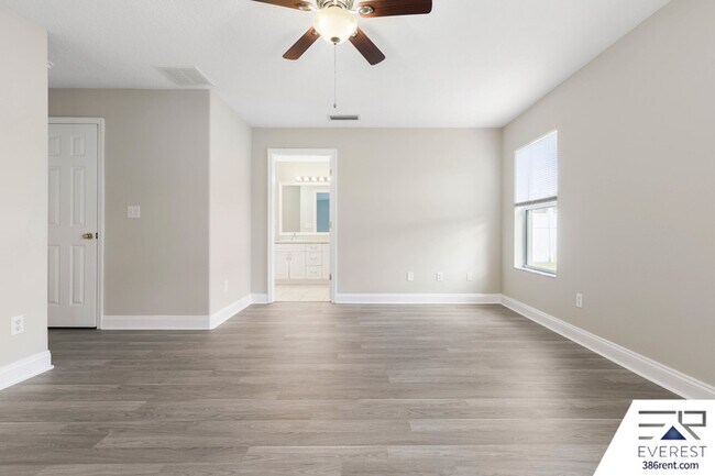 Building Photo - 30 Red Mill Dr