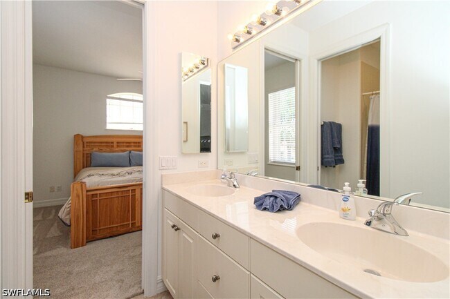 Building Photo - 28130 L Burton Fletcher Ct