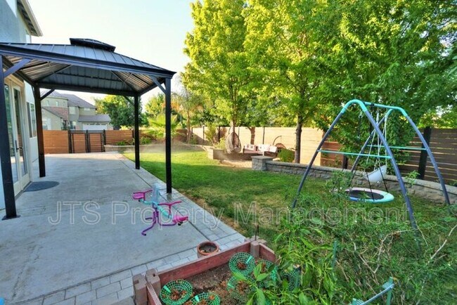 Building Photo - 5602 Jerry Litell Way