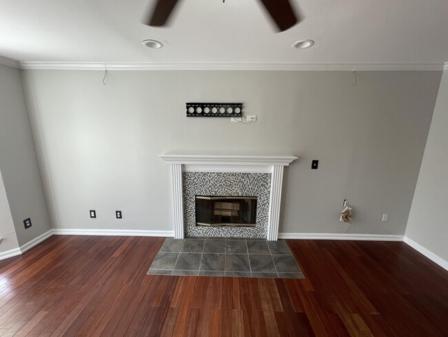 Building Photo - 5605 Kristy Ln