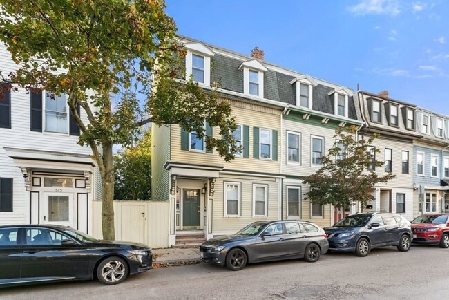 Building Photo - 511 E 5th St