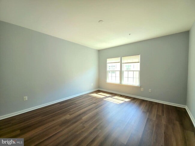 Building Photo - 5323 Smith's Cv Ln