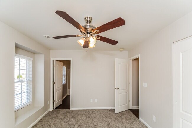 Building Photo - 8169 Cohosh Ct