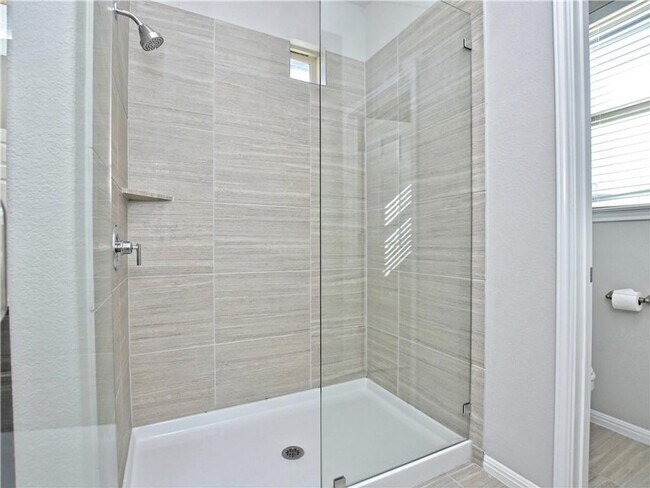 Building Photo - Alluring  Single Family Home | 3 BR/2.5BA | Peaceful Backyard| Coming Soon!