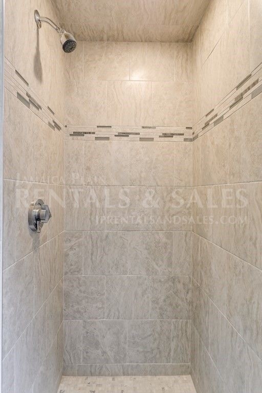 Building Photo - 19 Norton St