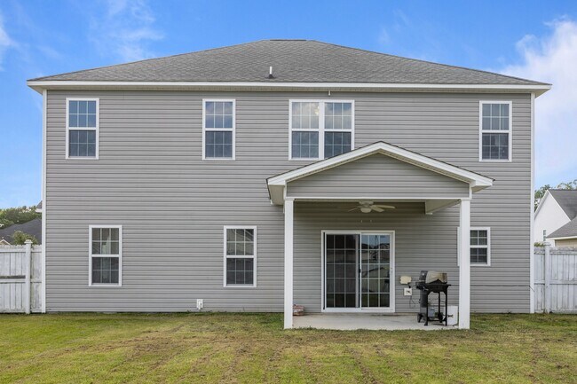 Building Photo - 841 Dynasty Dr