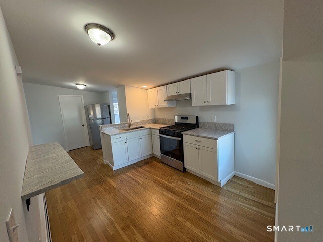 Building Photo - 140 Beach Ave