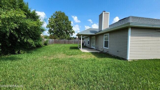 Building Photo - 550 Bay Hawk Ct