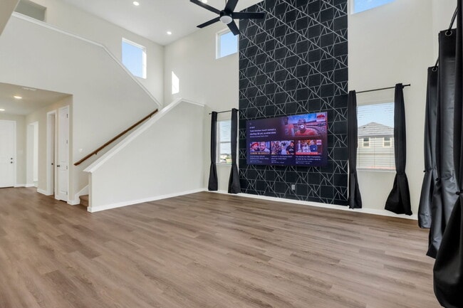 Building Photo - 8730 Thyme Mdw
