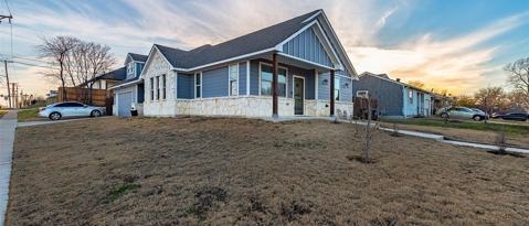 Building Photo - 2560 Thannisch Ave
