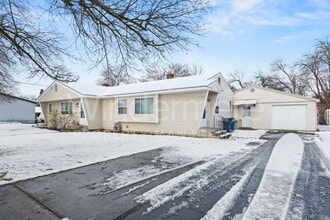 Building Photo - 11321 E Springfield Ave