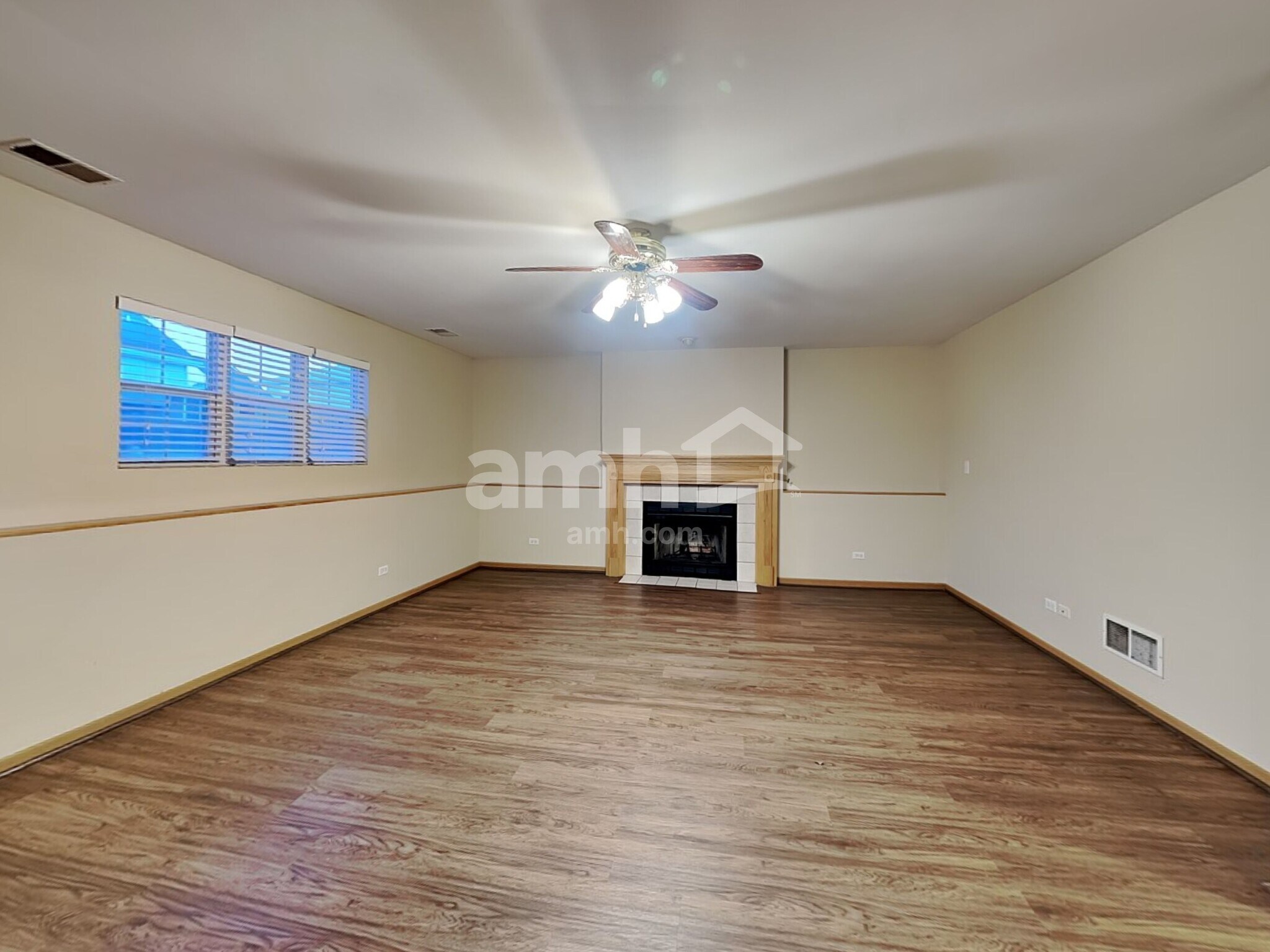 Building Photo - 25766 S Taft St