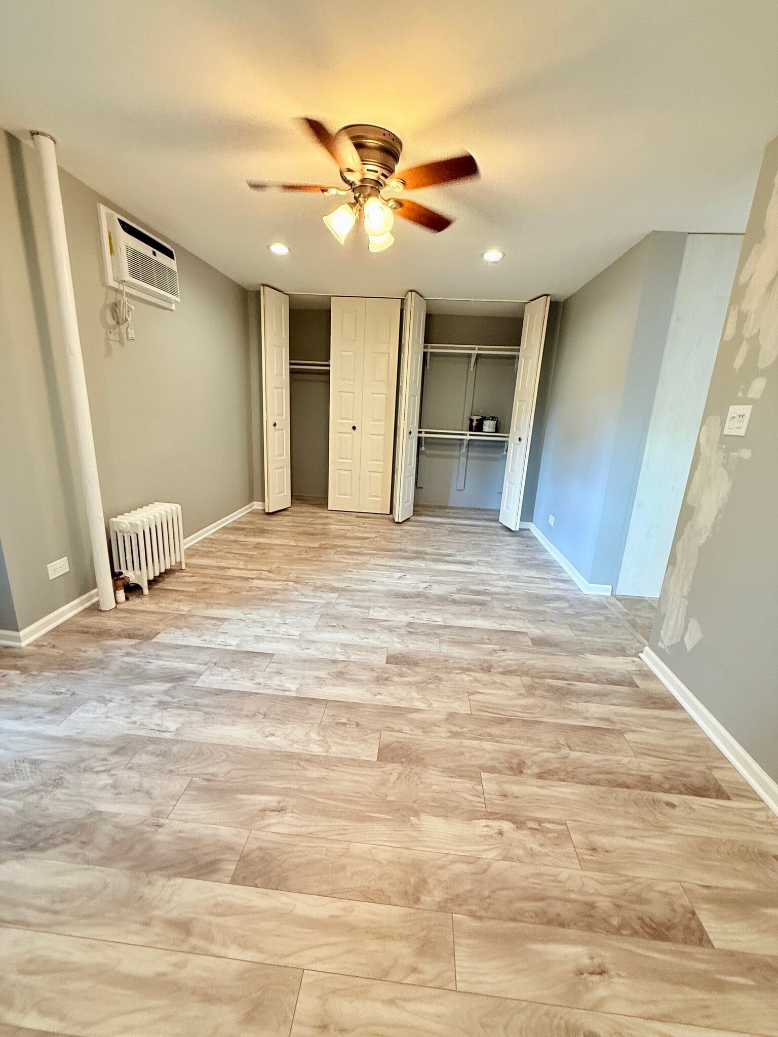 Building Photo - 1123 W Webster Ave