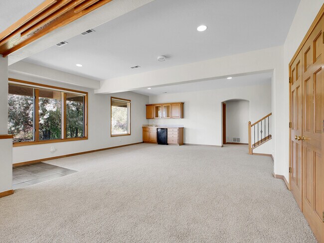 Building Photo - 16374 Sandstone Dr