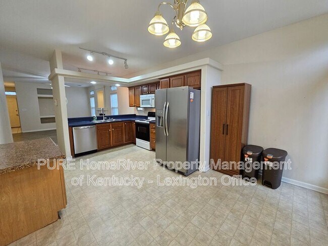 Building Photo - 2616 Crystal Falls Rd
