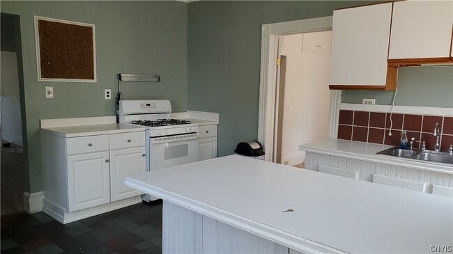 Building Photo - 114 Washington St