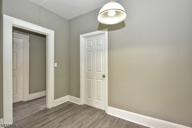 Building Photo - 36 Park Ave