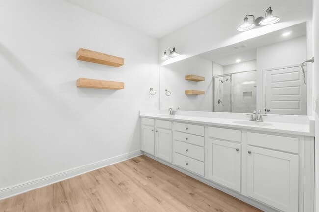 Building Photo - 156 Emarie Grey Cir