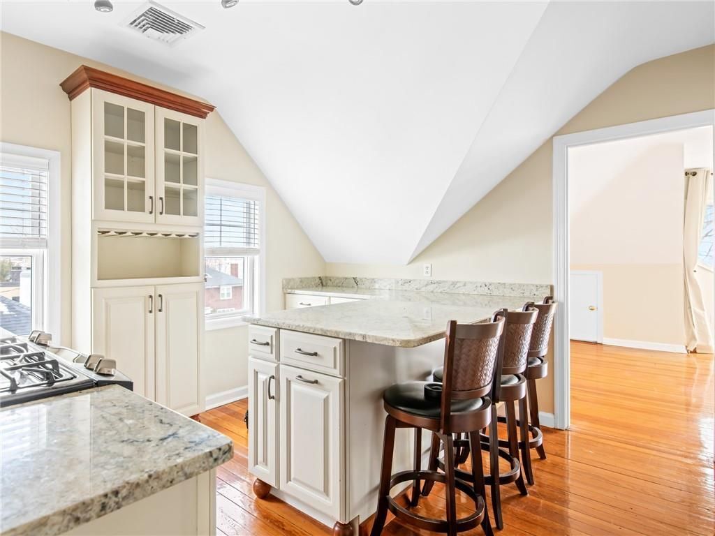 Building Photo - 22 Hudson Pl