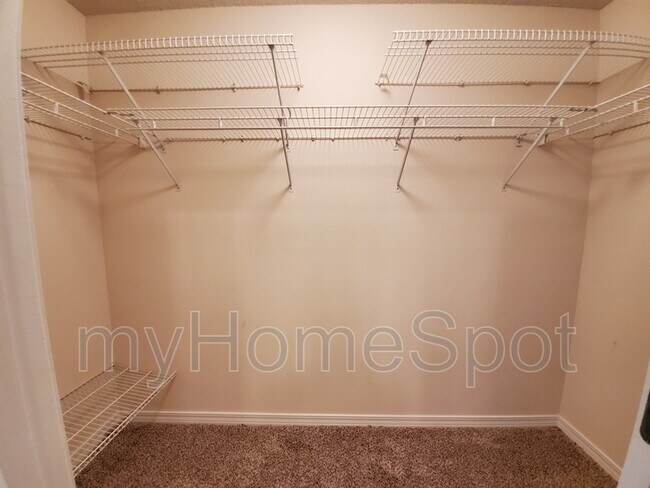 Building Photo - 4219 Spindlewick Dr