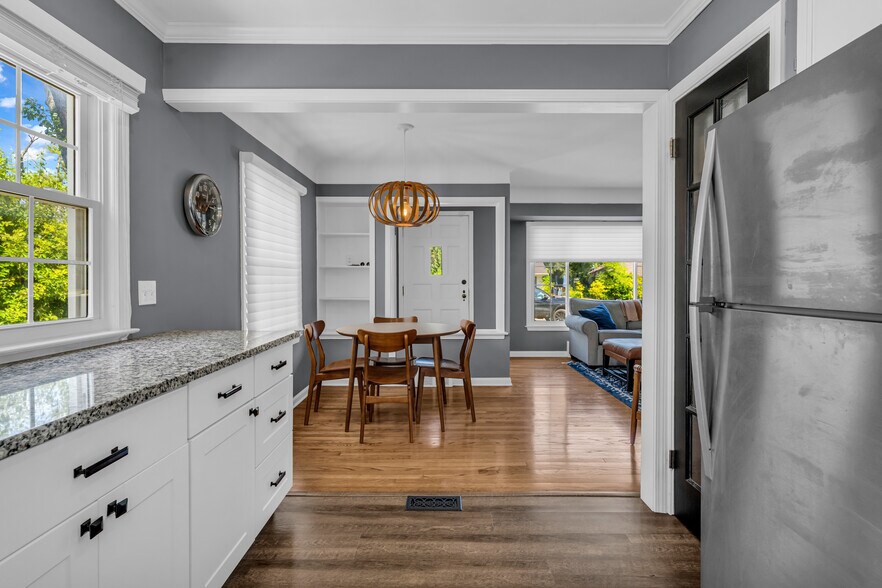 Building Photo - 3711 Normandy Rd