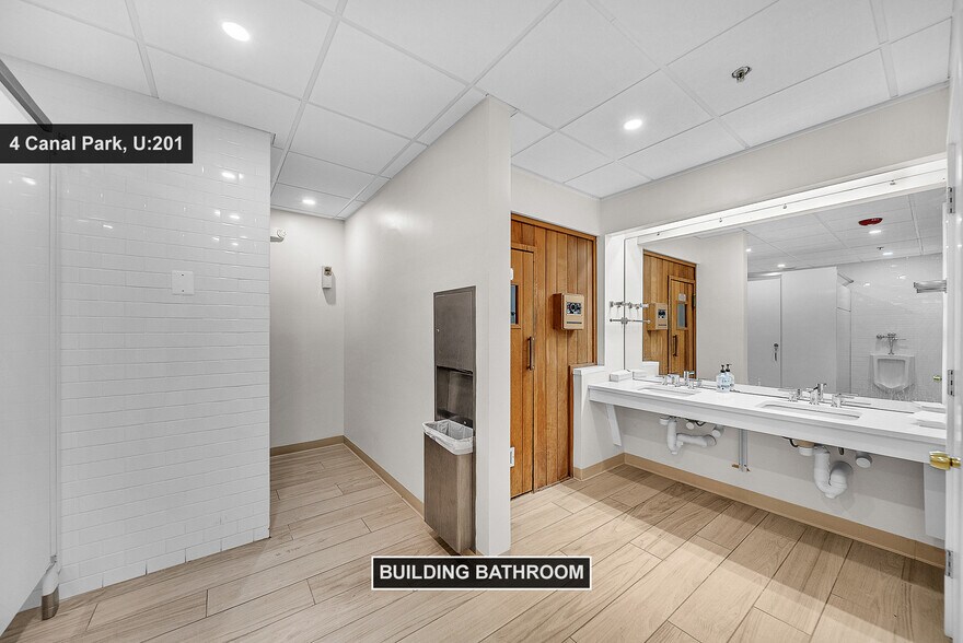 Building Photo - 4 Canal Park