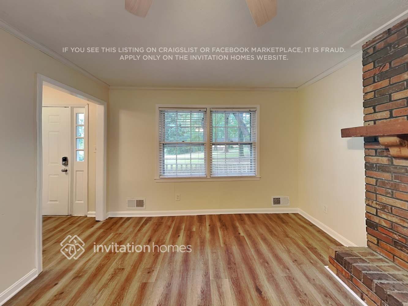 Building Photo - 1569 Briarwood Ln SW