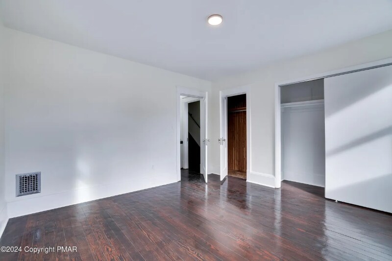 Building Photo - 510 Brown St