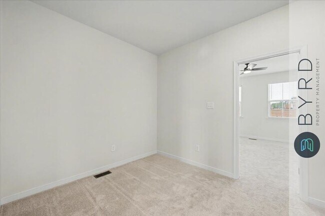 Building Photo - 231 Golden Haze Aly