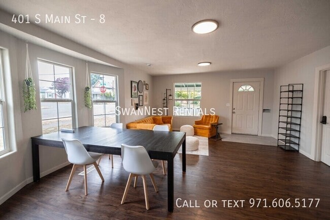 Building Photo - 401 S Main St