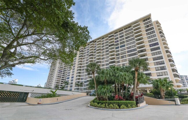 Building Photo - 600 Three Islands Boulevard
