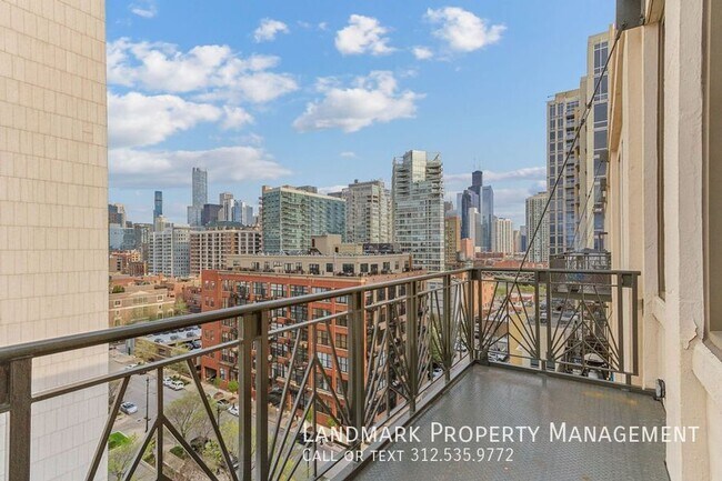 Building Photo - 758 N Larrabee-#820